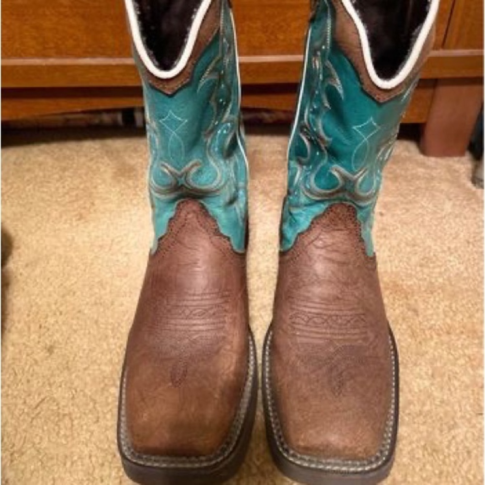 Justin Women’s Boots.